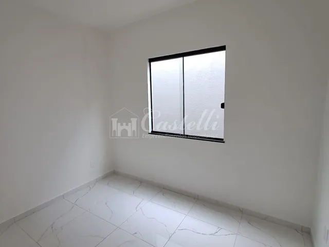 Imagem 10: Casa para a Venda no Bairro Uvaranas, em Ponta Grossa - Pr