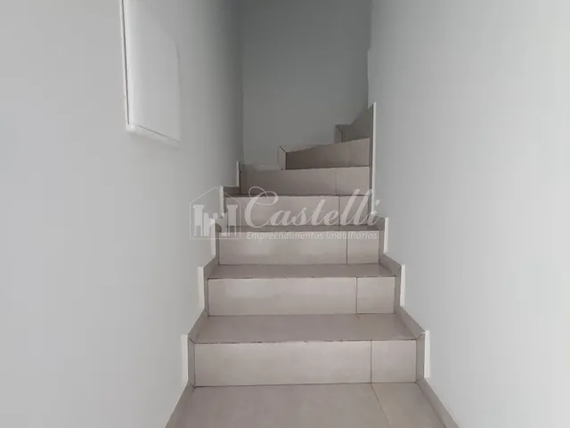 Imagem 7: Sobrado À Venda, no Bairro Uvaranas, em Ponta Grossa - Pr