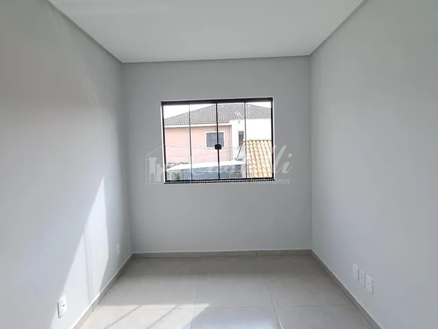 Imagem 14: Sobrado À Venda, no Bairro Uvaranas, em Ponta Grossa - Pr