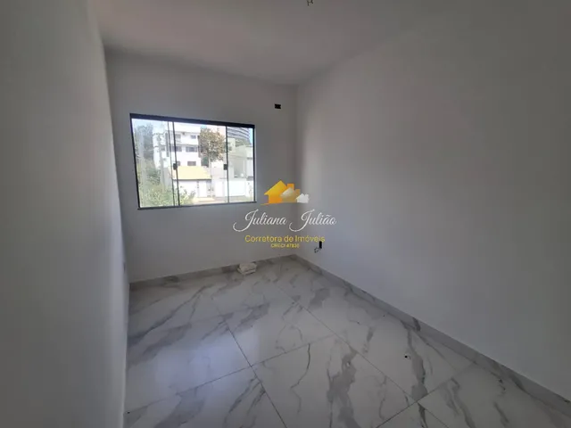 Imagem 5: CASA DUPLEX 3 QUARTOS SENDO 1 SUÍTE A VENDA NO VALE DAS PALMEIRAS EM MACAÉ RJ