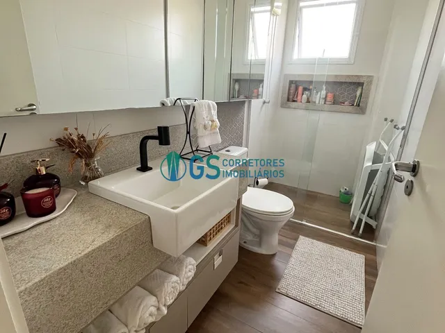 Imagem 7: Apartamento Superior Mobiliado Localizado em Santo Amaro da Imperatriz