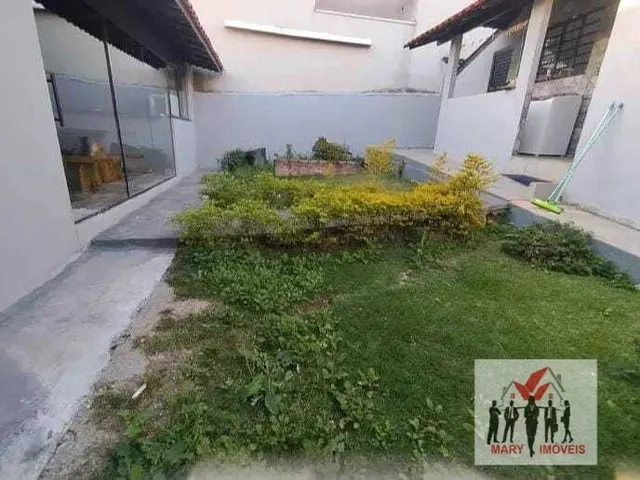Imagem 9: Casa à venda no bairro Campo das Aroeiras - Poços de Caldas/MG