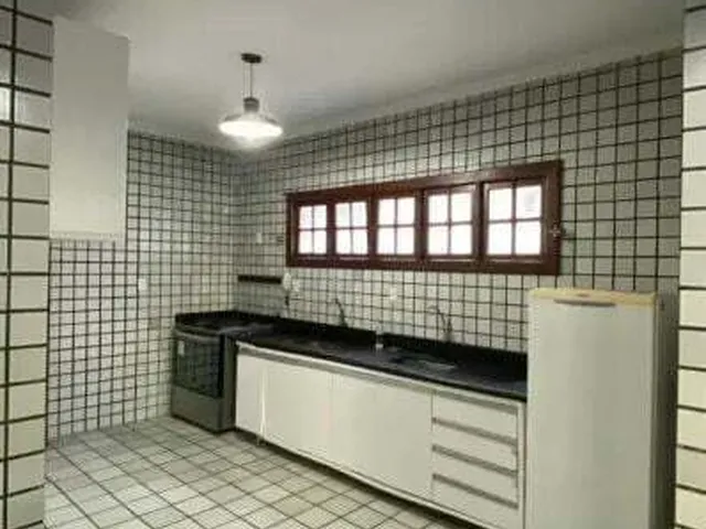 Imagem 9: Vendo em oportunidade Casa Duplex com piscina privativa, 4/4, 3 suítes, quarto térreo