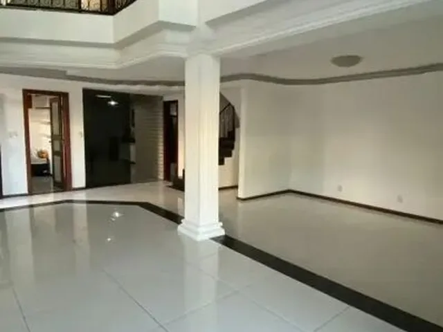 Imagem 14: Alugo em oportunidade Casa Duplex com piscina privativa, 4/4, 3 suítes, quarto térreo