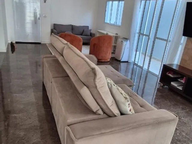 Imagem 2: Casa Térrea com Piscina, a Venda, no Condomínio Cataguá Way, Taubaté/Sp