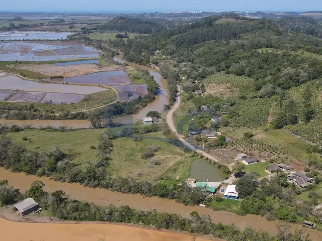 Imagem 5: Sitio com Chale e Casa de Alvenaria em Vila Sao Joao, Torres
