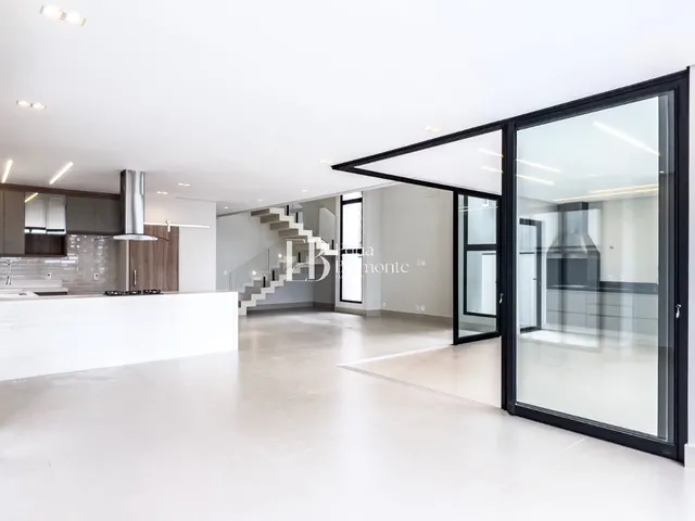 Imagem: Casa Recém-Construída no Residencial Zurich