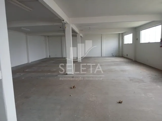 Imagem 6: Sala Comercial com 600M2 para Locação no Bairro Coqueiral