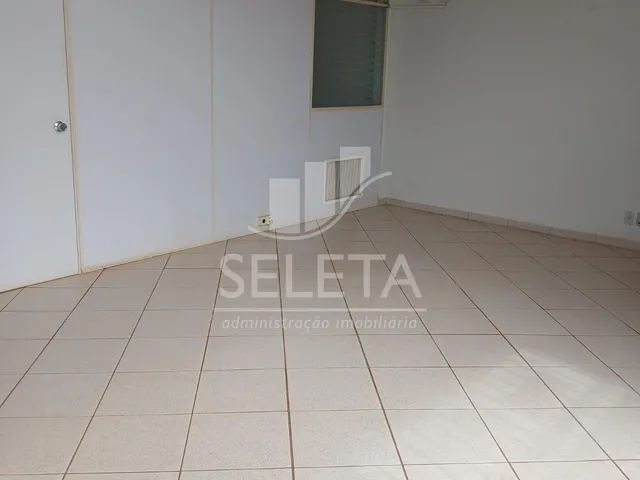 Imagem 9: Sala Comercial com 600M2 para Locação no Bairro Coqueiral