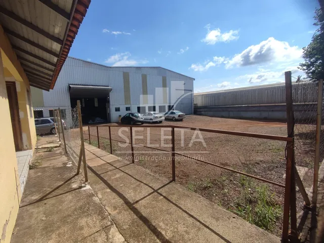 Imagem 5: Barracões à venda em Cascavel PR com 4.076m de terreno e 2.000m construídos