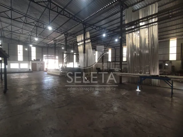 Imagem 3: Barracões à venda em Cascavel PR com 4.076m de terreno e 2.000m construídos