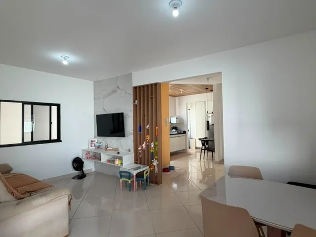 Imagem 2: CASA À VENDA Casa com 3 dormitórios