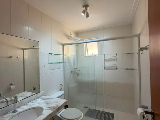 Imagem 2: CASA À VENDA Casa com 3 dormitórios