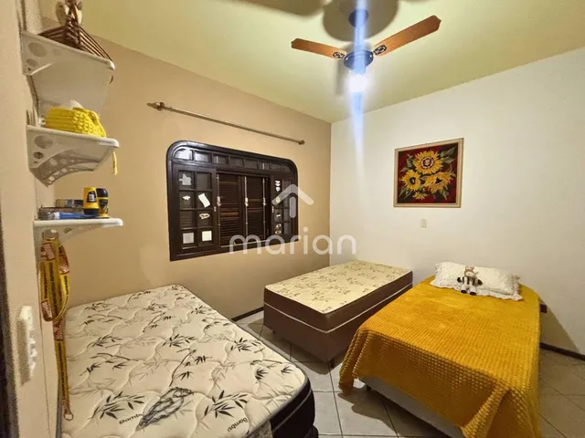Imagem 2: Casa a 600M da Praia com 3 Quartos, Praia Grande - Penha