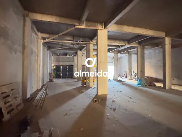 Imagem 9: Loja Comercial de 678M² com 9 Vagas de Garagem no Bairro Menino Jesus santa Mari