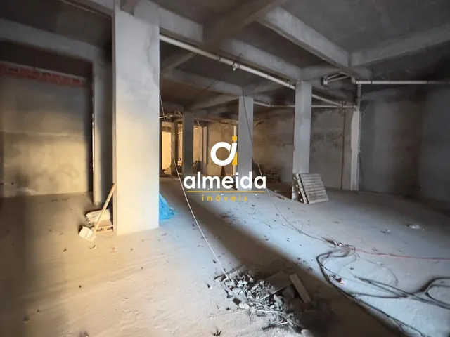 Imagem 2: Loja Comercial de 678M² com 9 Vagas de Garagem no Bairro Menino Jesus santa Mari