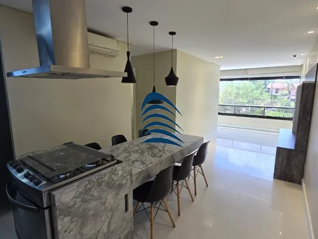 Imagem 13: Apartamento conta com três quartos, três banheiros, duas vagas de garagem, sala ampla