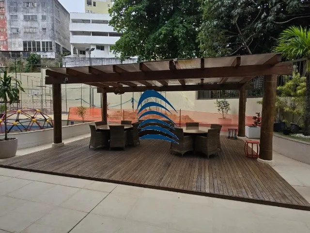 Imagem 14: Apartamento conta com três quartos, três banheiros, duas vagas de garagem, sala ampla
