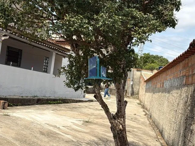 Imagem 14: Casa à venda em Contagem-MG, bairro Retiro: 2 quartos, 2 banheiros, 4 vagas, 360,00 m²