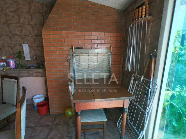 Imagem 11: Sobrado À Venda, Centro, Cascavel - Pr - 115,00M Priv. 1 Suíte - 2 Quartos - 2 Vagas de Garagem