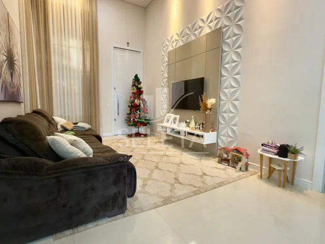 Imagem 2: Casa Térrea À Venda em Condomínio Fechado