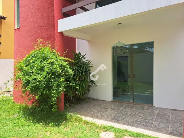 Imagem 2: IPITANGA, Lauro de Freitas. Duplex composto de 4 quartos sendo 2 suítes, 300m² área