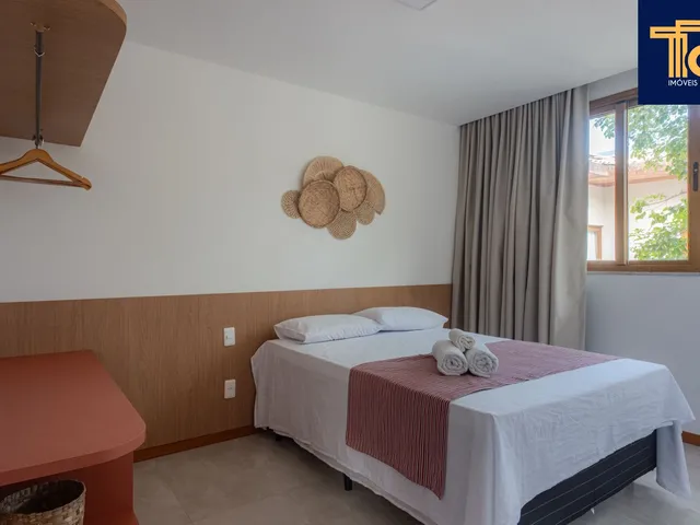 Imagem 2: Casa Mobiliada em Condomínio na Praia do Forte | Porteira Fechada | 4 Suítes