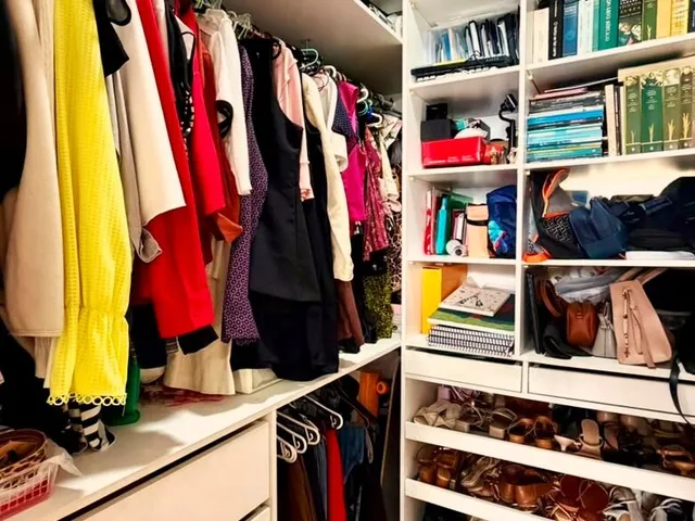 Imagem 12: Vendo Apartamento no Vita Residence - 2 Quartos - Reformado - Closet - Andar Alto