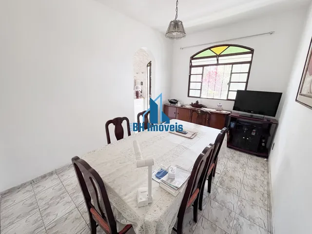 Imagem 8: Casa Colo 2 Quartos com Suíte e 4 Vagas de Garagens no Bairro Castelo - Belo Horizonte/Mg