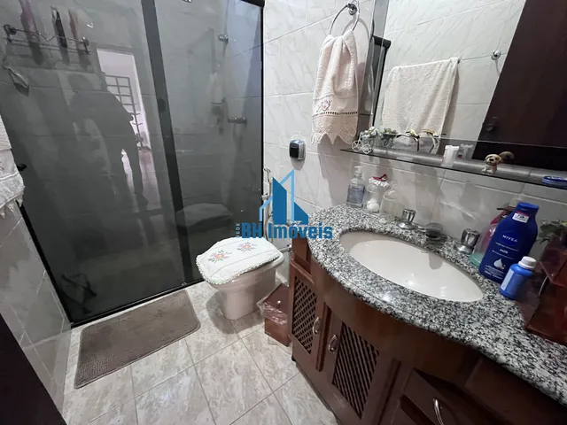 Imagem 13: Casa Colo 2 Quartos com Suíte e 4 Vagas de Garagens no Bairro Castelo - Belo Horizonte/Mg