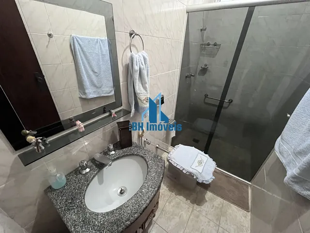 Imagem 6: Casa Colo 2 Quartos com Suíte e 4 Vagas de Garagens no Bairro Castelo - Belo Horizonte/Mg