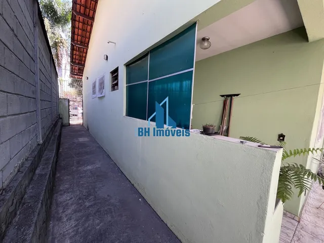 Imagem 4: Casa Colo 2 Quartos com Suíte e 4 Vagas de Garagens no Bairro Castelo - Belo Horizonte/Mg