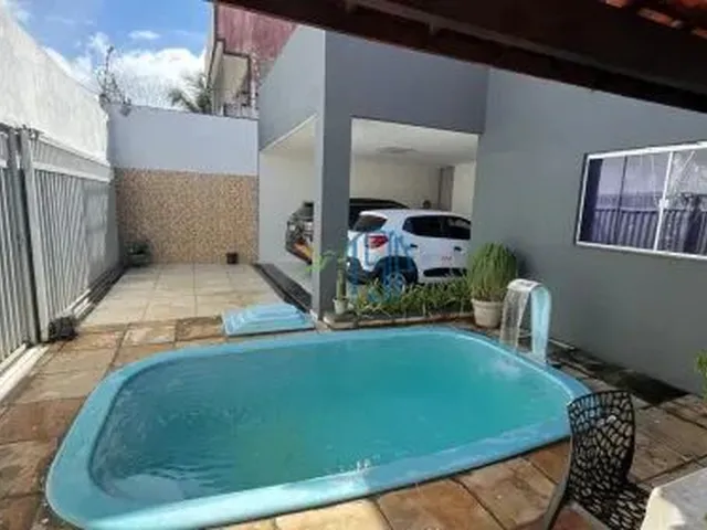 Imagem 6: Casa À Venda no Caminho do Sol com Piscina, 2 Suítes e Energia Solar