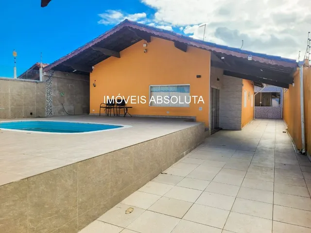 Imagem 1: Casa Mobiliada com 5 Dormitórios À Venda a 50 Metros da Praia em Itanhaém/Campos Elíseos