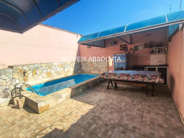 Imagem: Três Suítes com Piscina a 100 Metros da