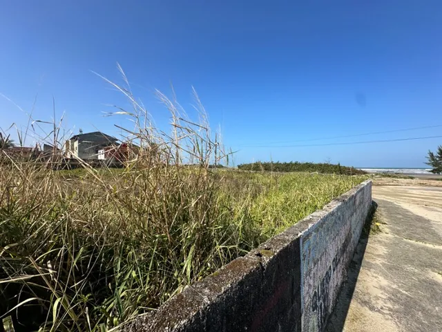 Imagem 2: Terreno Frente ao Mar - 684 m2
