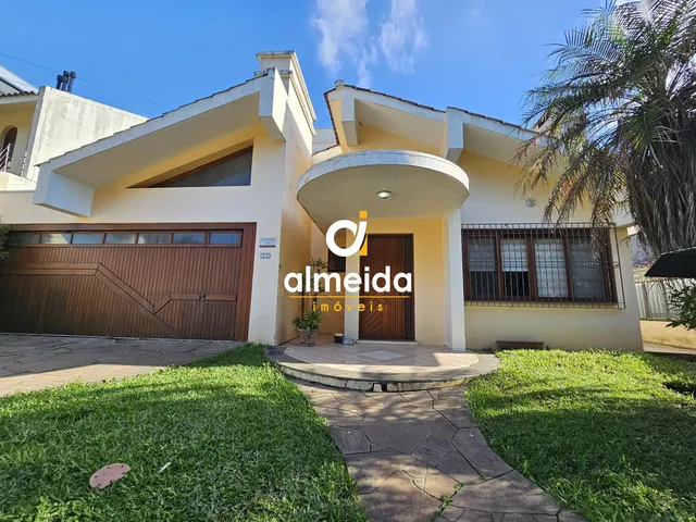 Imagem: Casa com 4 Dormitórios, Escritório e Área