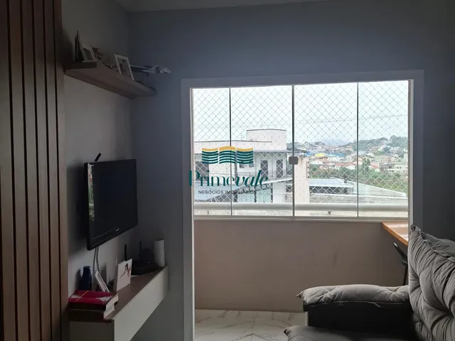 Imagem: O apartamento possui 2 Dormitórios, 1 Suíte, 1 Banheiro,