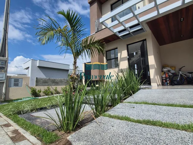 Imagem: A casa possui 3 Dormitórios, 3 Suítes, 4 Banheiros, 4
