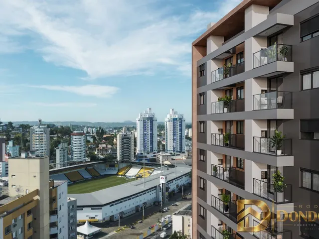 Imagem: O apartamento possui 5 Dormitórios, 1 Suíte, 2 Banheiros,