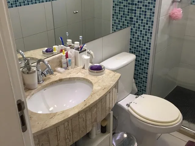 Imagem 2: Alugo Apartamento de 67m2 semi-mobiliado nascente no Brisas Club com 2/4, suíte