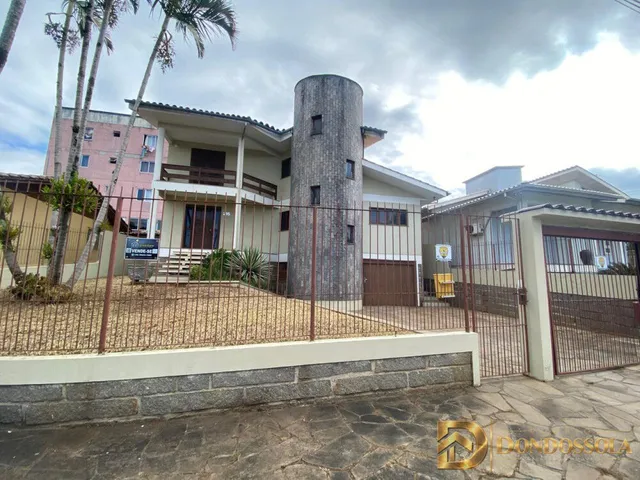 Imagem: Casa À Venda no Pinheirinho 4 Dormitórios