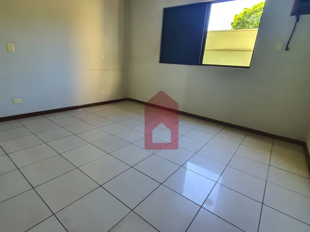 Imagem 10: Casa para Alugar no Bairro Zona I - Umuarama/Pr