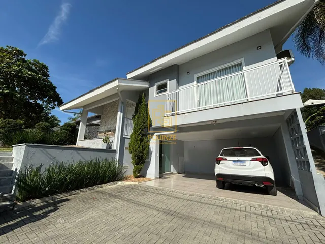 Imagem: Casa mobiliada com amplo espaço externo