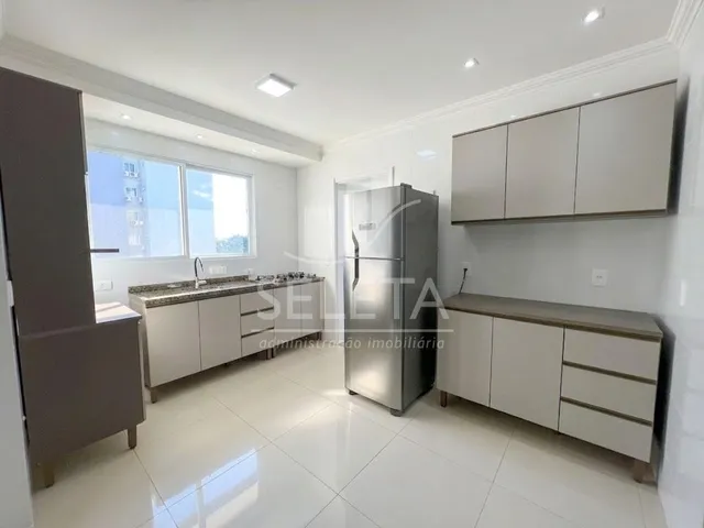 Imagem 2: Apartamento Semimobiliado com Suíte, Closet e Sacada Gourmet no Ed. Balbina no Centro de Cascavel!