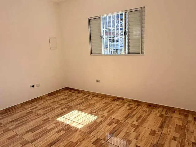 Imagem 11: Casa para alugar em Guarulhos, Vila Augusta, com 3 quartos, 250m²