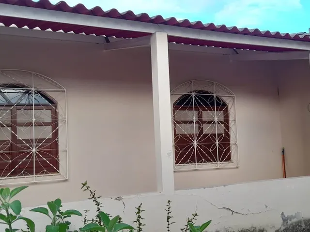 Imagem 2: Casa à venda em Vitória da Conquista-BA, bairro Candeias, 3 quartos, 1 suíte, 225m²