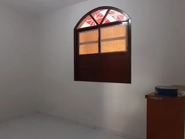 Imagem 4: Casa à venda em Vitória da Conquista-BA, bairro Candeias, 3 quartos, 1 suíte, 225m²