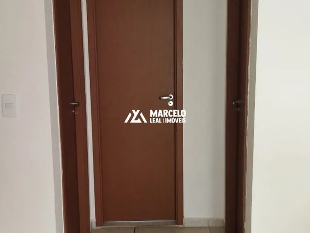 Imagem 9: Alugo, apto padrão de 2º andar com 2/4 e armários na cozinha em condomínio com