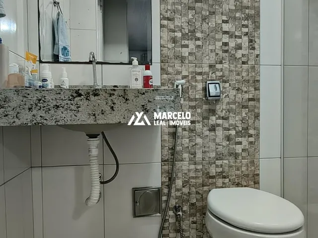 Imagem 2: Vendo casa 3 quartos sendo 1 suíte com armários planejados, 3 salas, cozinha com
